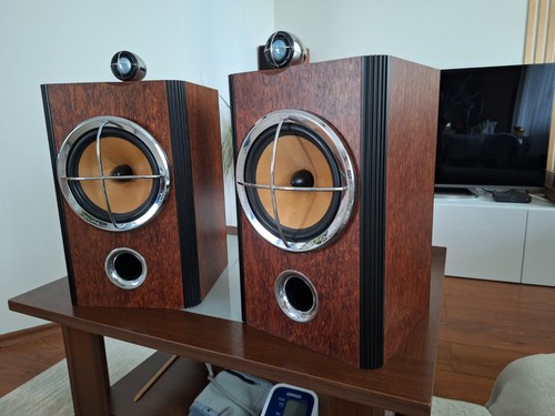 Bowers wilkins silver - wilkins,
